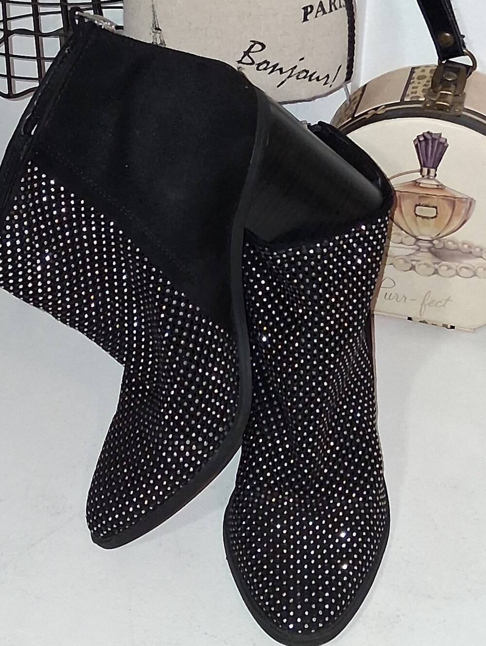 Madden Girl Black & Rhinestone Ankle Booties Sz 10M Pre-Owned